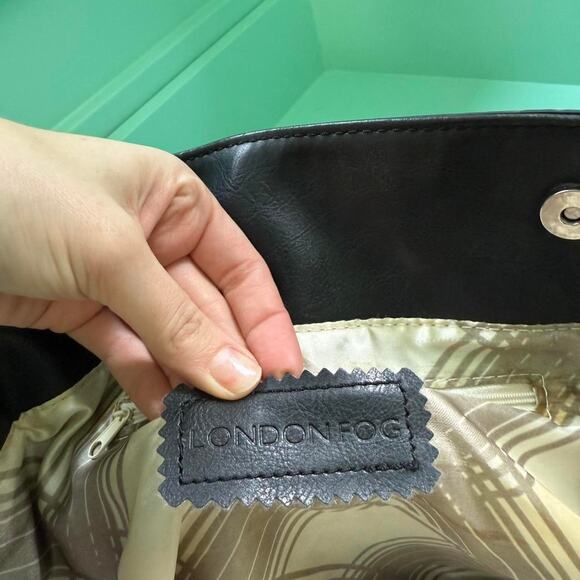 London Fog large black leather shoulder bag - Picture 8 of 8